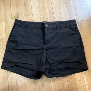 Black Old Navy “Everyday” short